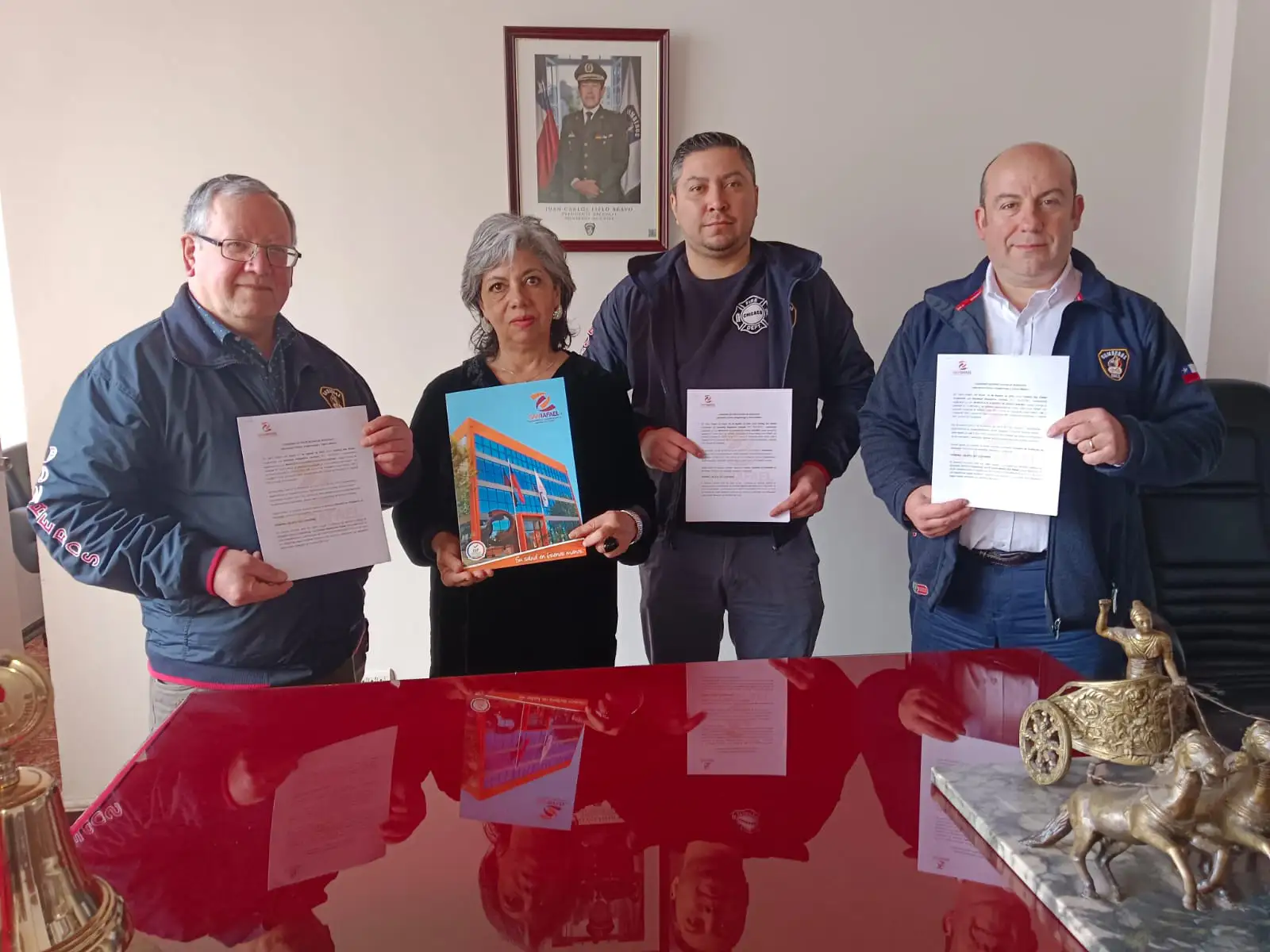 Titular: Fortalecen salud preventiva de voluntarios de bomberos